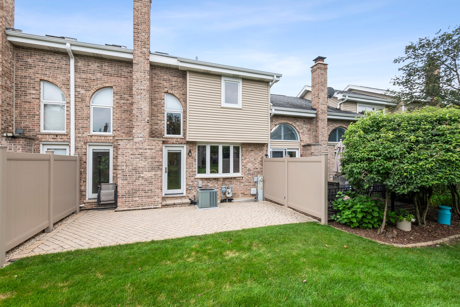 17326 Brook Crossing Court, Orland Park, IL 60467 17326 Brook Crossing Court, Orland Park, IL 60467