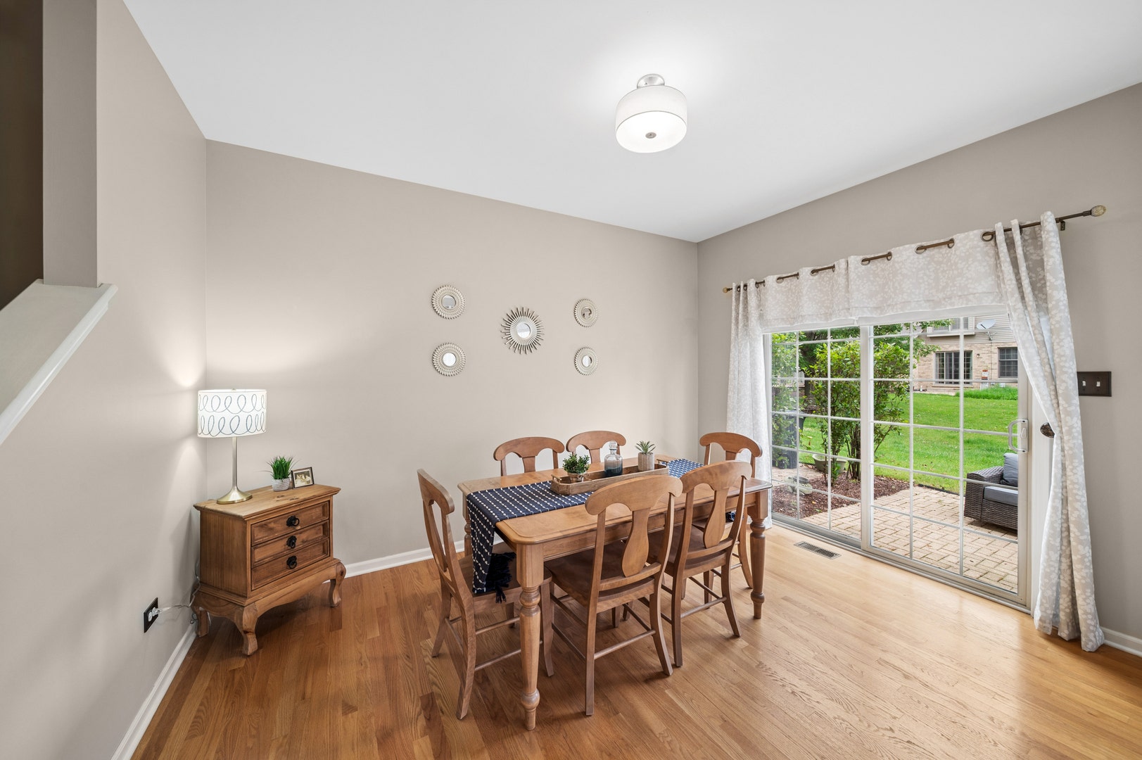 9046 Mansfield Drive, Tinley Park, IL 60487 9046 Mansfield Drive, Tinley Park, IL 60487