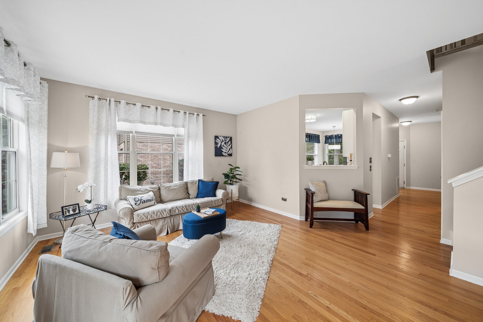 9046 Mansfield Drive, Tinley Park, IL 60487 9046 Mansfield Drive, Tinley Park, IL 60487