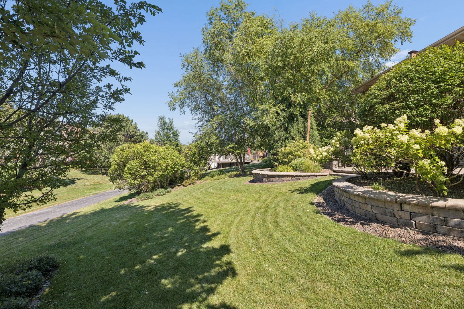 8130 Edgebrook Lane, Tinley Park, IL 60487 8130 Edgebrook Lane, Tinley Park, IL 60487