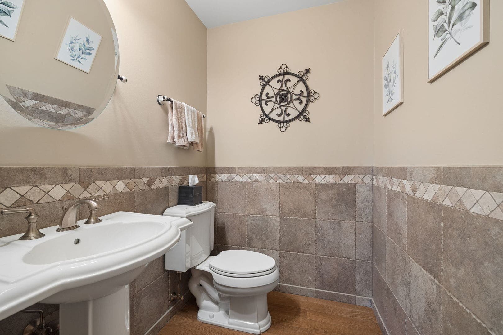 8130 Edgebrook Lane, Tinley Park, IL 60487 8130 Edgebrook Lane, Tinley Park, IL 60487