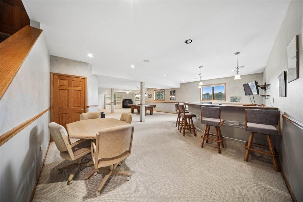 18220 Hidden Valley Cove, Orland Park, IL 60467