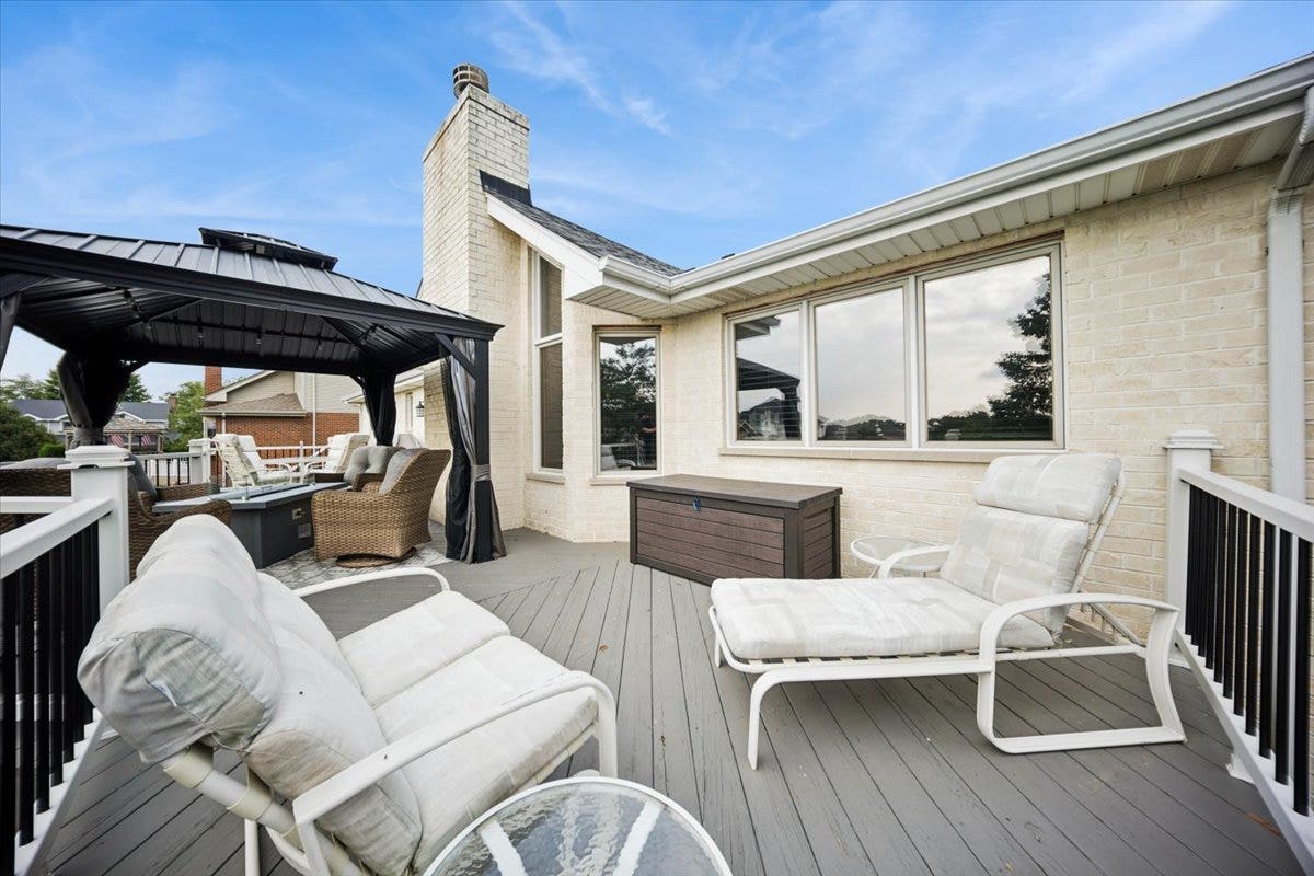 18220 Hidden Valley Cove, Orland Park, IL 60467