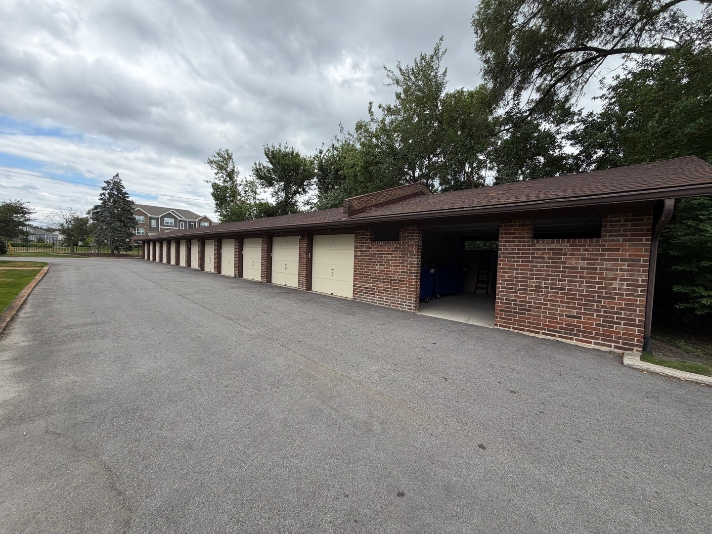 17242 RIDGELAND Avenue, #1N, Tinley Park, IL 60477