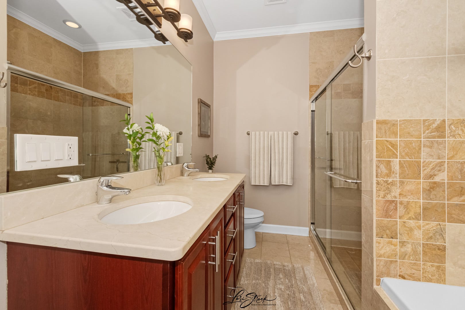 2027 W Race Avenue, #1W, Chicago, IL 60612 2027 W Race Avenue, #1W, Chicago, IL 60612
