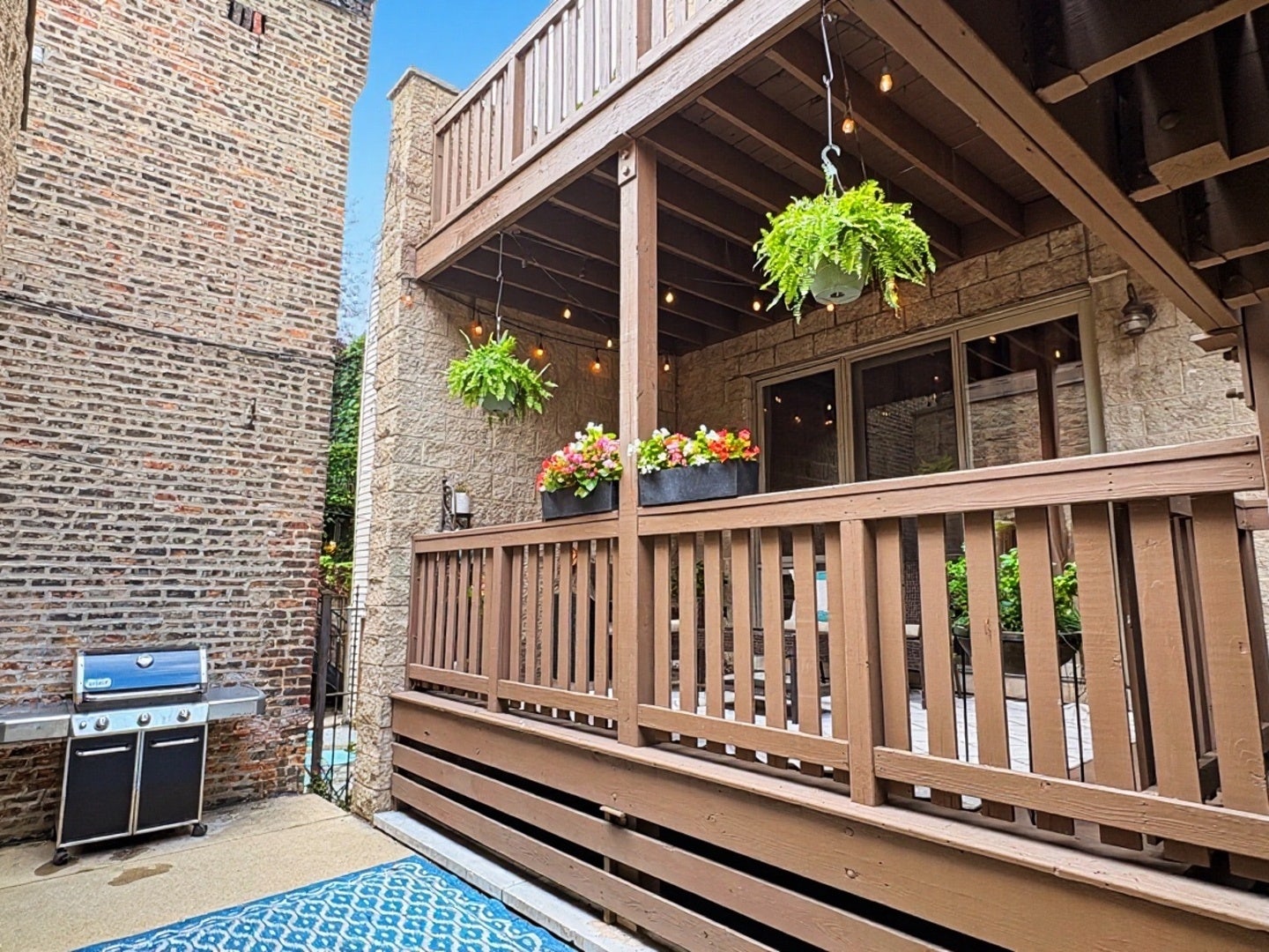 2027 W Race Avenue, #1W, Chicago, IL 60612 2027 W Race Avenue, #1W, Chicago, IL 60612