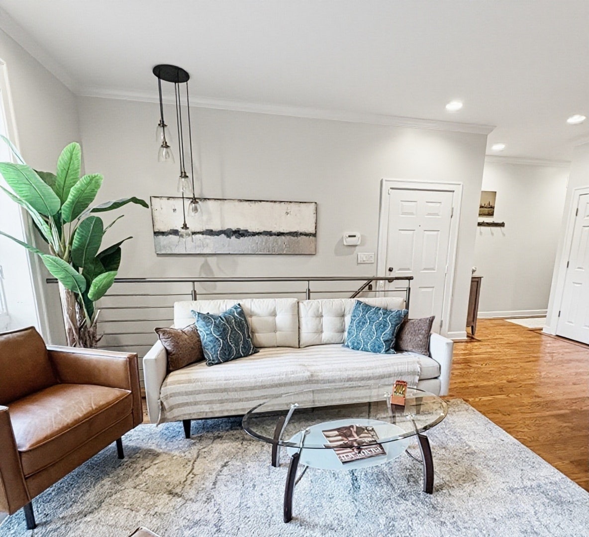 2027 W Race Avenue, #1W, Chicago, IL 60612 2027 W Race Avenue, #1W, Chicago, IL 60612