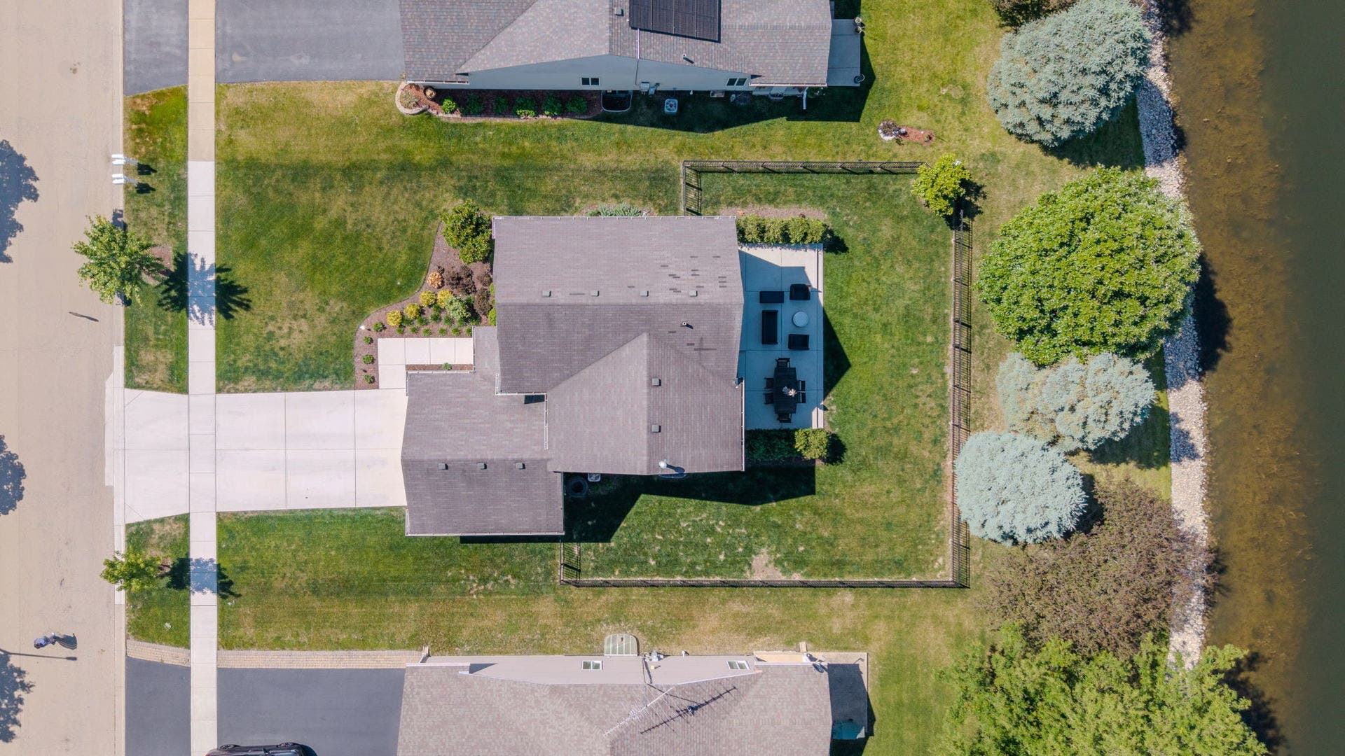3417 Mustang Road, Joliet, IL 60435 3417 Mustang Road, Joliet, IL 60435