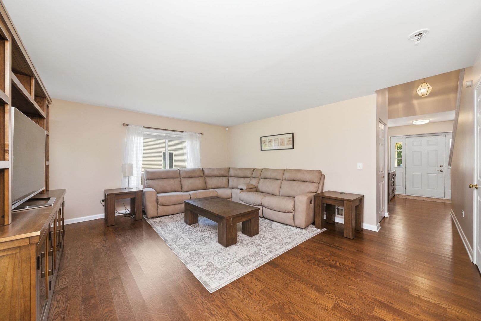 3417 Mustang Road, Joliet, IL 60435 3417 Mustang Road, Joliet, IL 60435