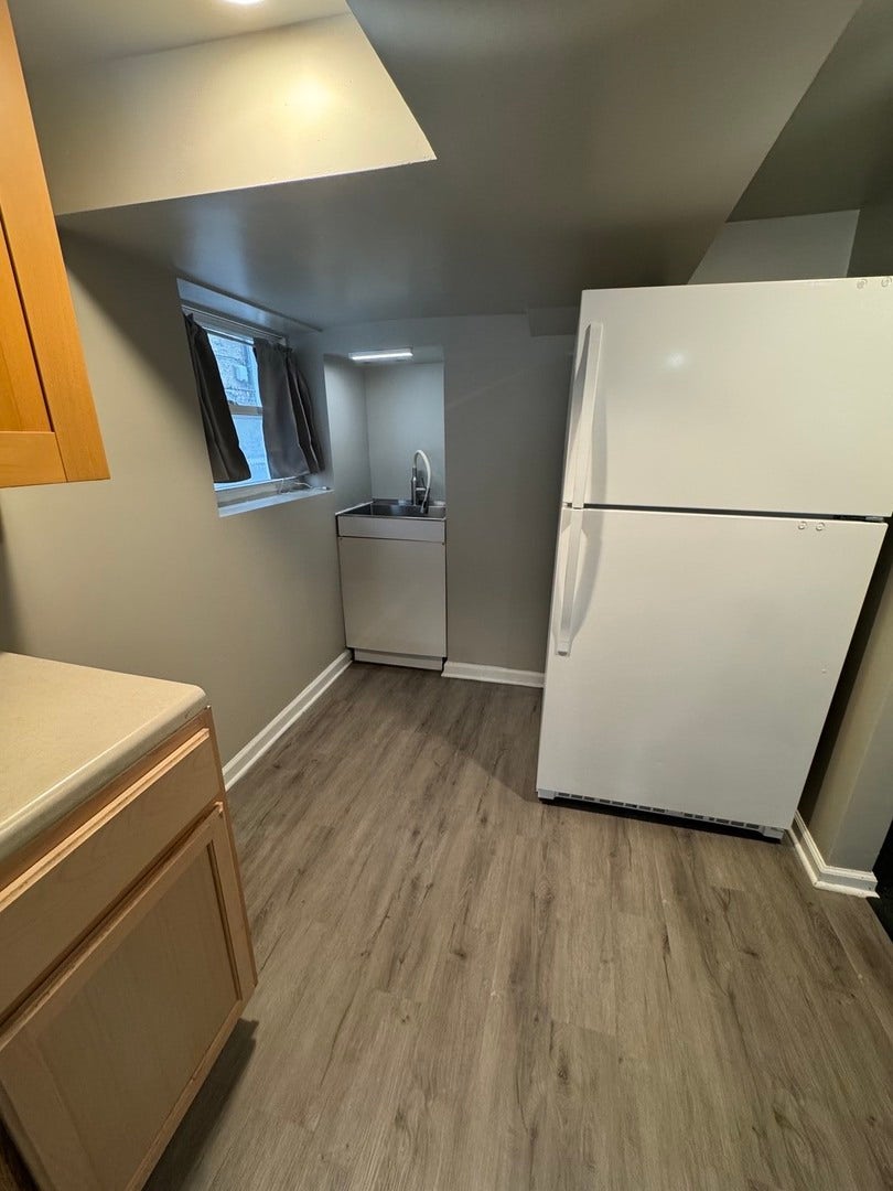 2824 N Springfield Avenue, Chicago, IL 60618 2824 N Springfield Avenue, Chicago, IL 60618