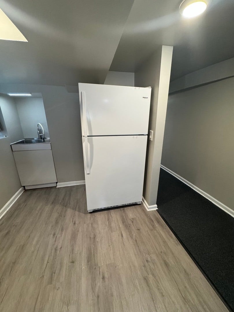 2824 N Springfield Avenue, Chicago, IL 60618 2824 N Springfield Avenue, Chicago, IL 60618