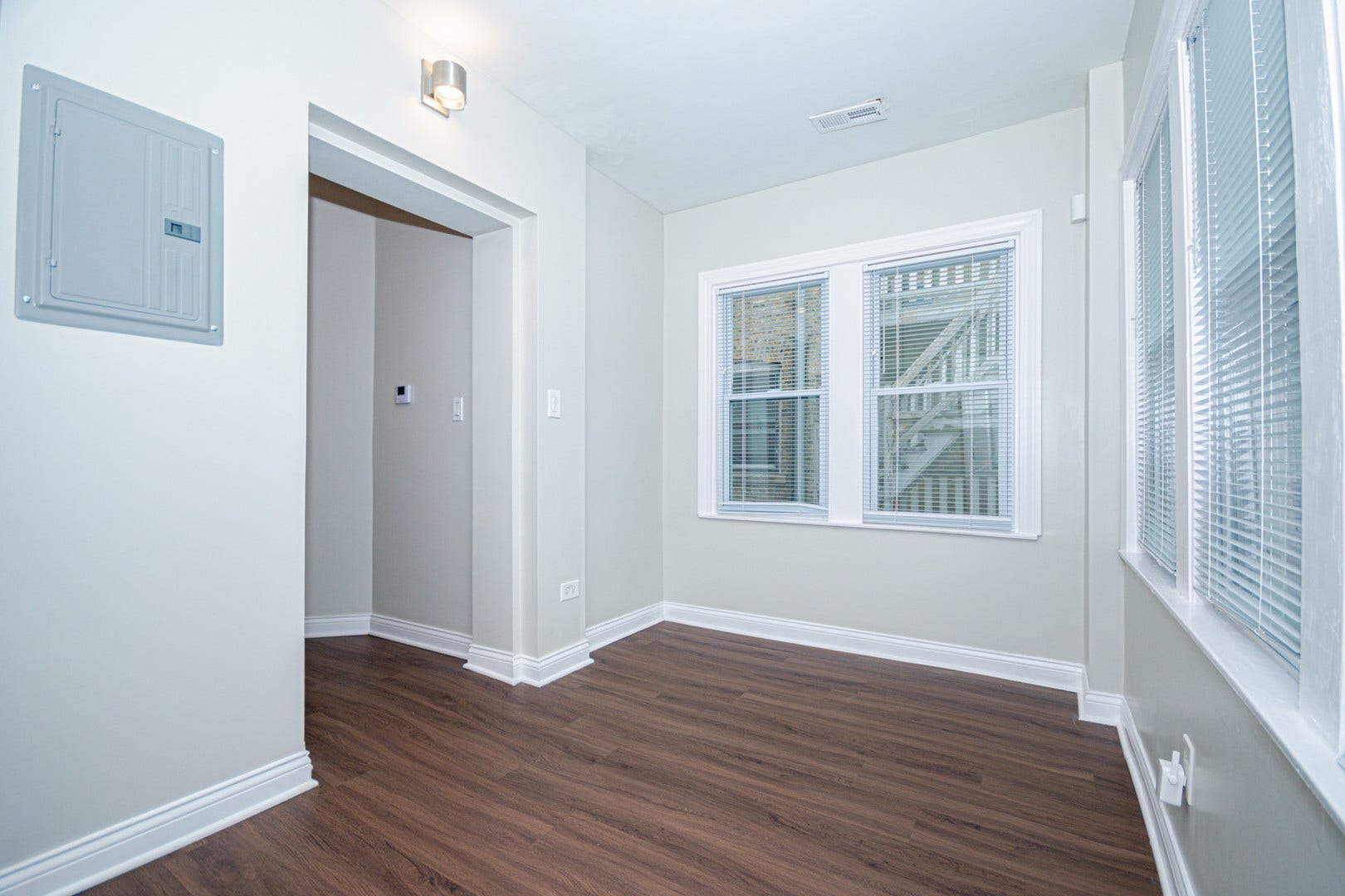 2824 N Springfield Avenue, Chicago, IL 60618 2824 N Springfield Avenue, Chicago, IL 60618