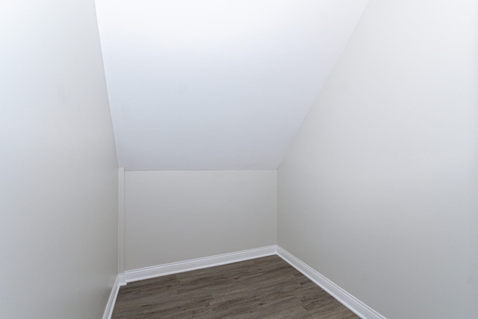 2824 N Springfield Avenue, Chicago, IL 60618 2824 N Springfield Avenue, Chicago, IL 60618