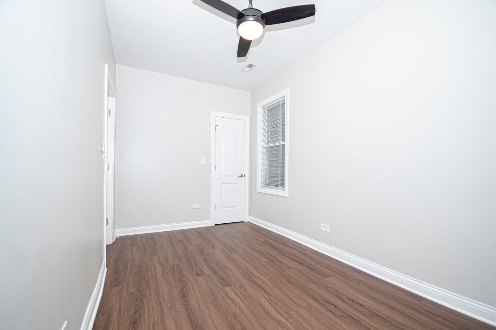 2824 N Springfield Avenue, Chicago, IL 60618 2824 N Springfield Avenue, Chicago, IL 60618