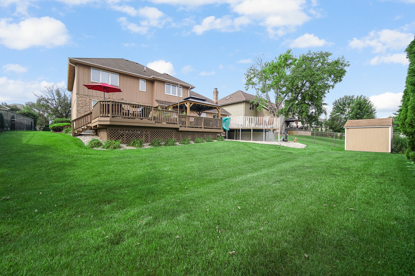 9224 Greenwood Drive, Tinley Park, IL 60487