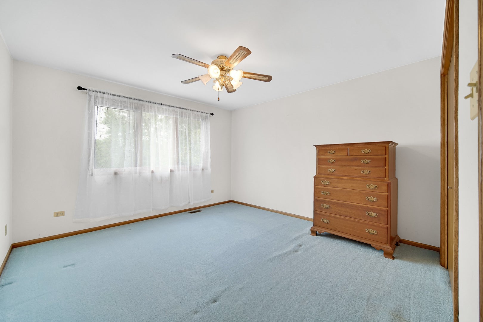9224 Greenwood Drive, Tinley Park, IL 60487