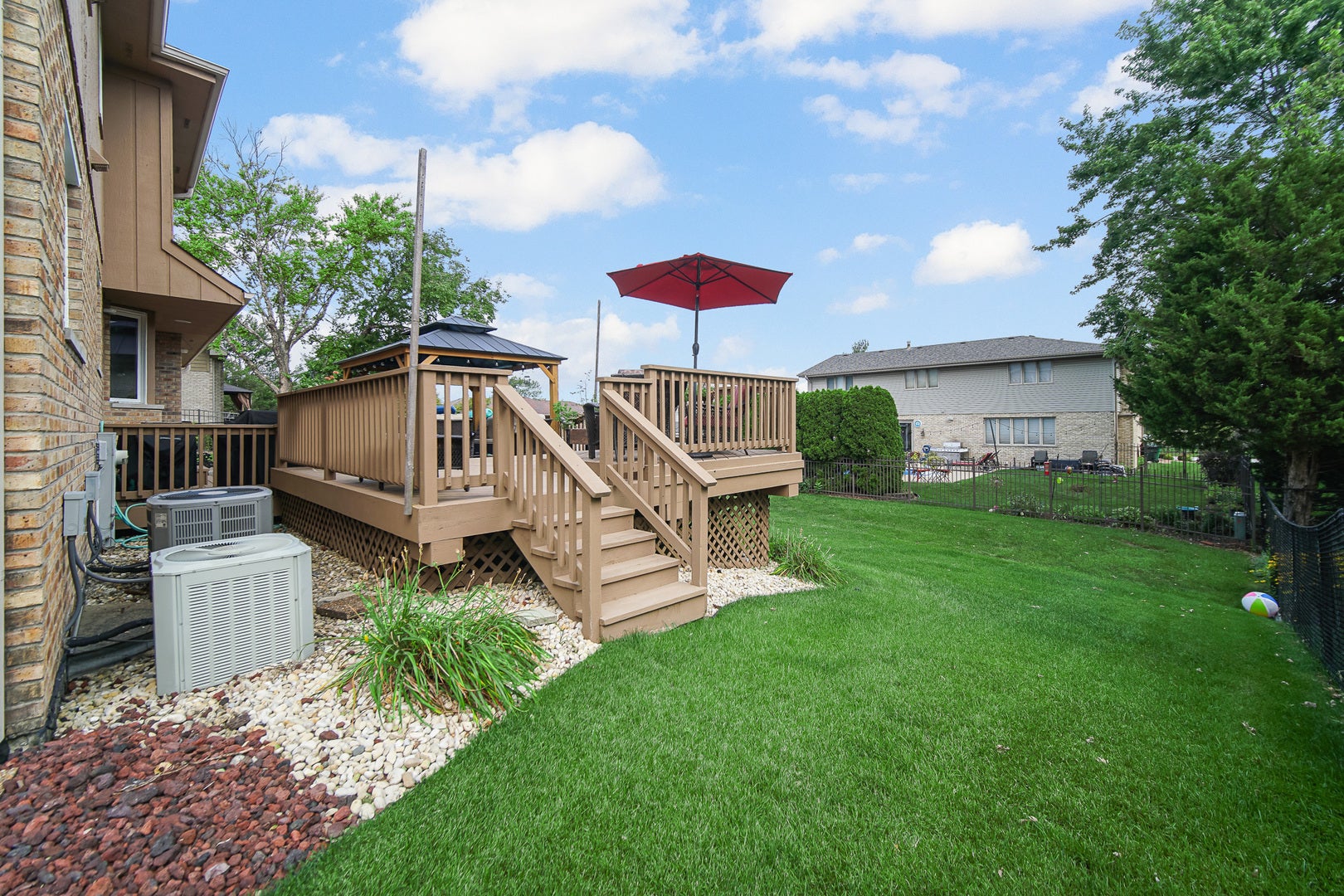 9224 Greenwood Drive, Tinley Park, IL 60487