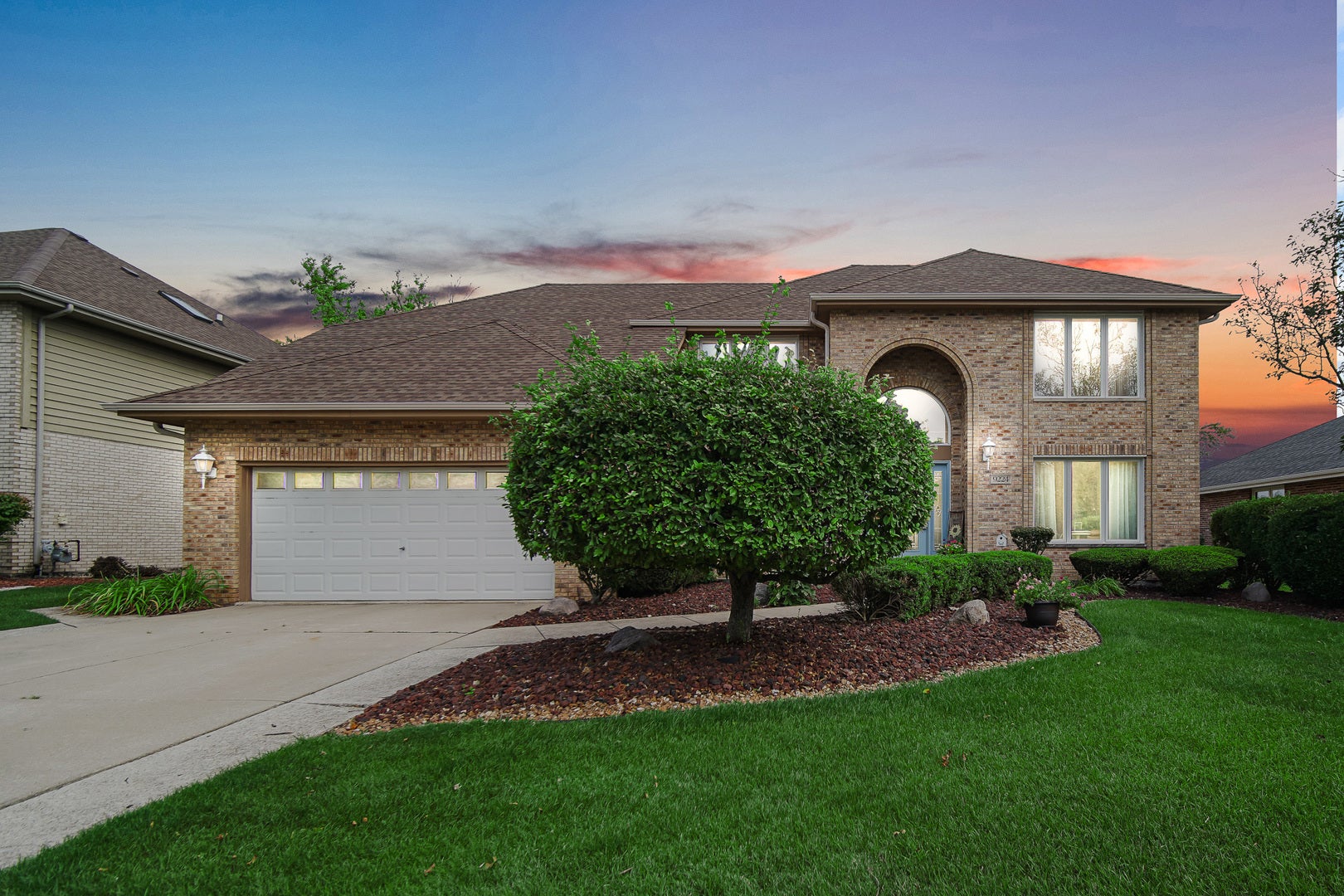 9224 Greenwood Drive, Tinley Park, IL 60487