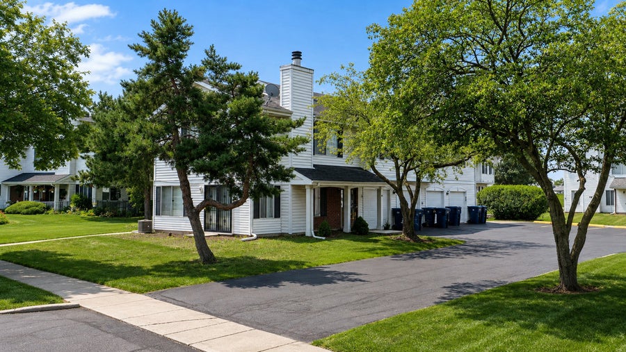 Property photo for 48 Churn Road, Matteson, IL