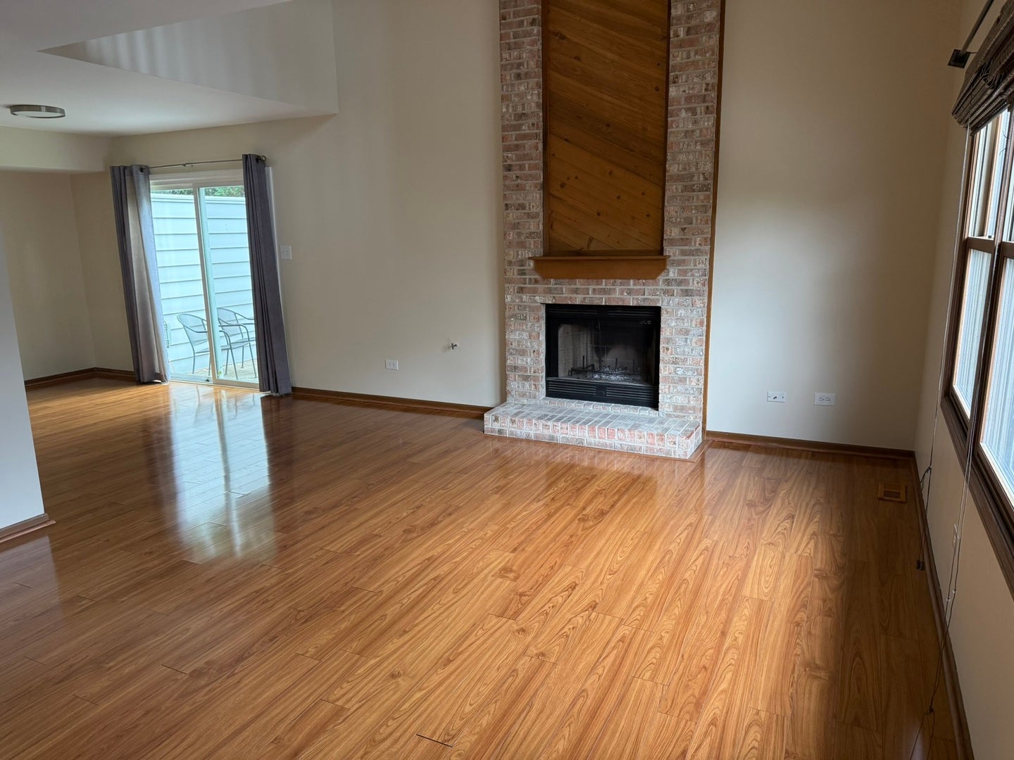 15546 Whitehall Lane, Orland Park, IL 60462