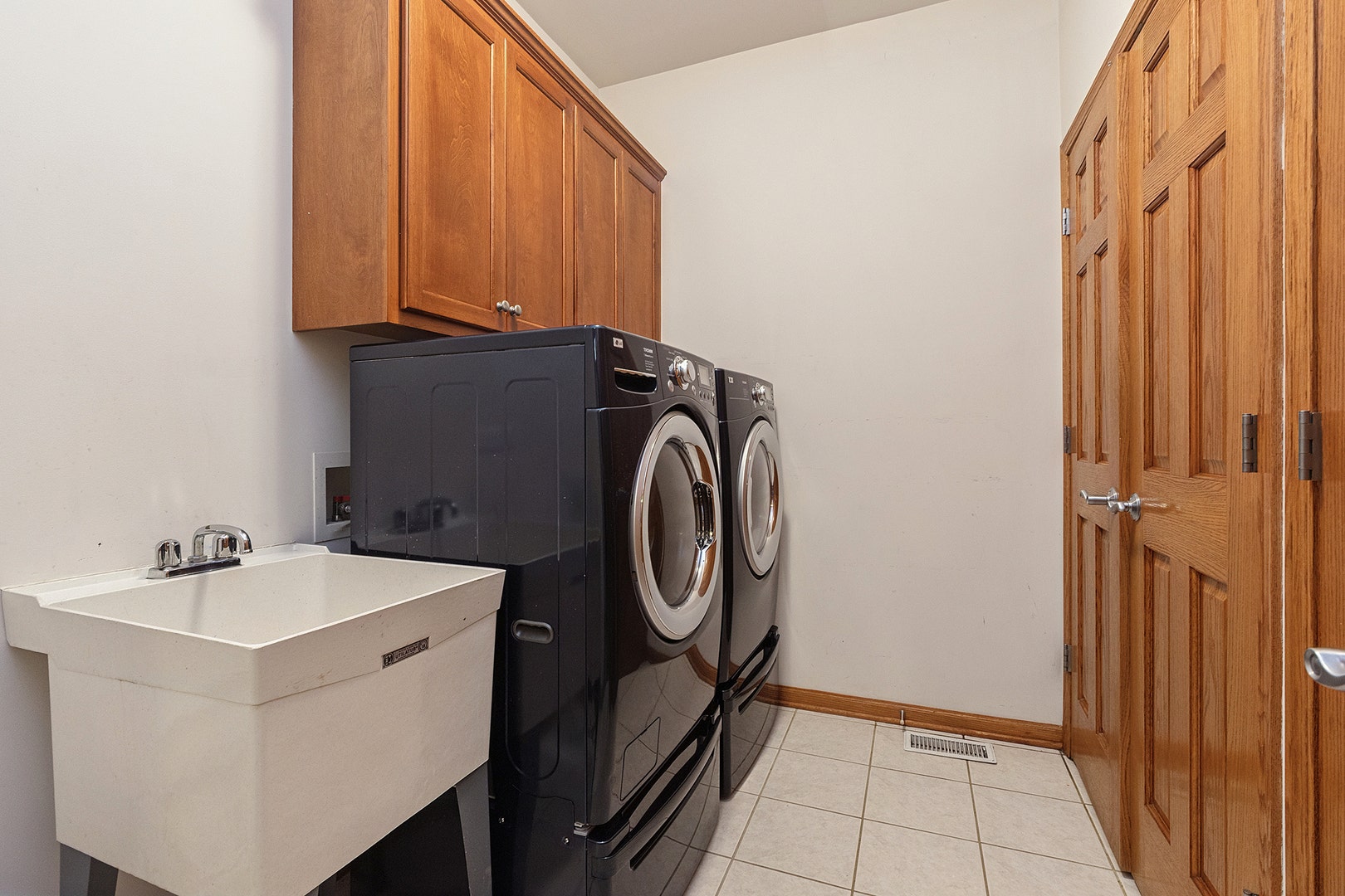 11156 Karen Drive, Orland Park, IL 60467