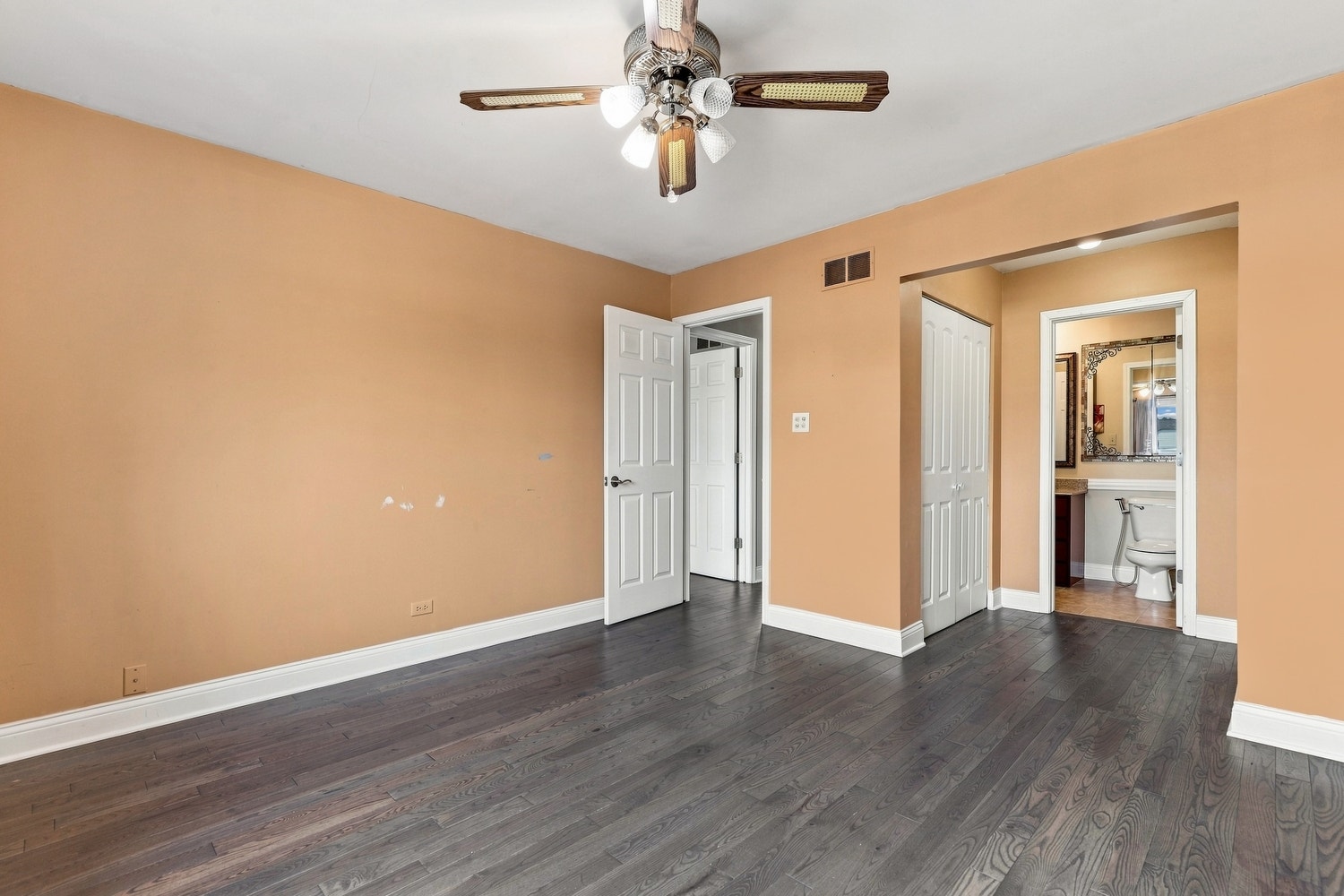 6829 Winston Drive, Tinley Park, IL 60477 6829 Winston Drive, Tinley Park, IL 60477