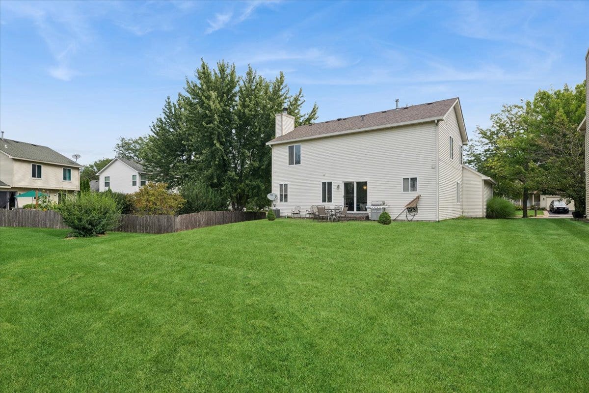2797 Yellowstone Drive, Aurora, IL 60503 2797 Yellowstone Drive, Aurora, IL 60503