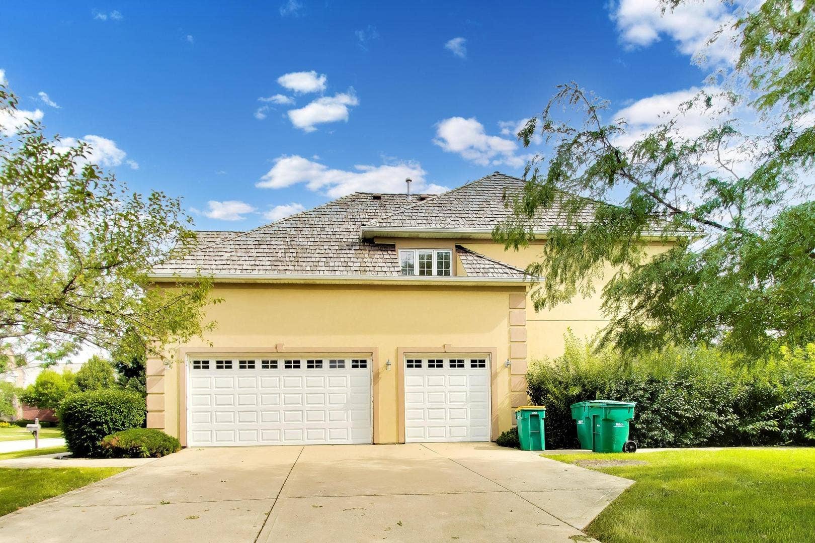 1 Firethorn Court, Lemont, IL 60439 1 Firethorn Court, Lemont, IL 60439