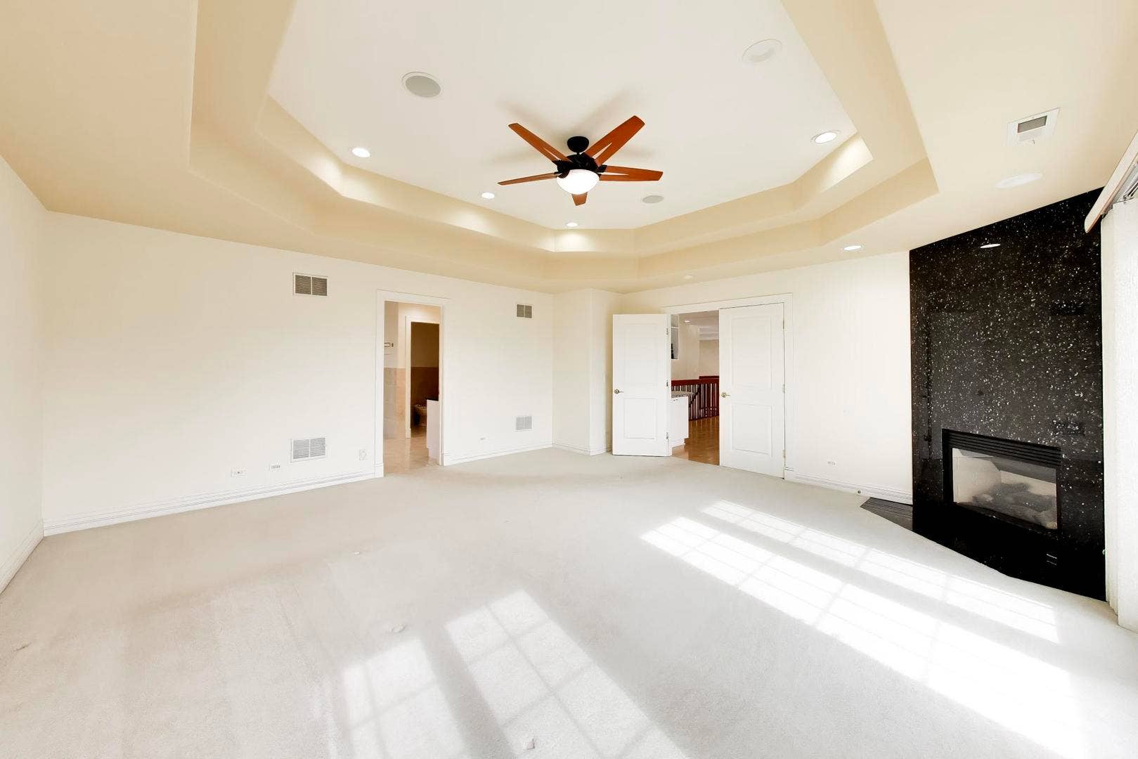 1 Firethorn Court, Lemont, IL 60439 1 Firethorn Court, Lemont, IL 60439