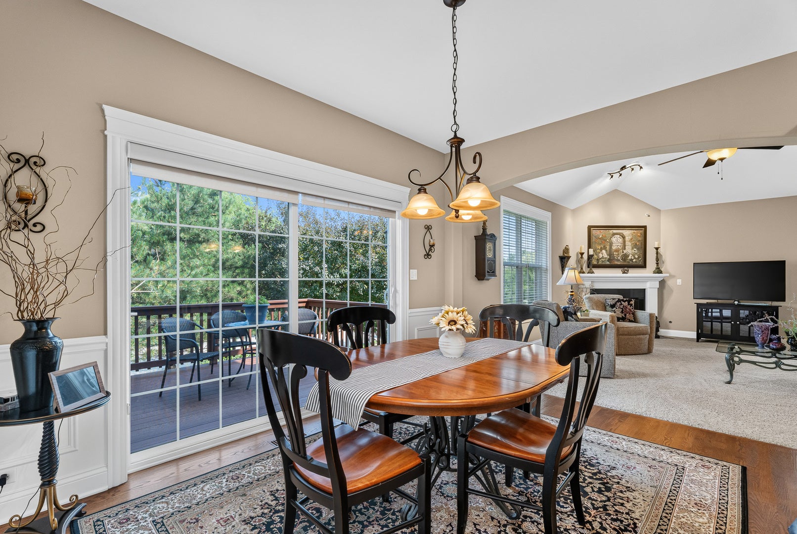 16525 TIMBER Trail, Orland Park, IL 60467 16525 TIMBER Trail, Orland Park, IL 60467