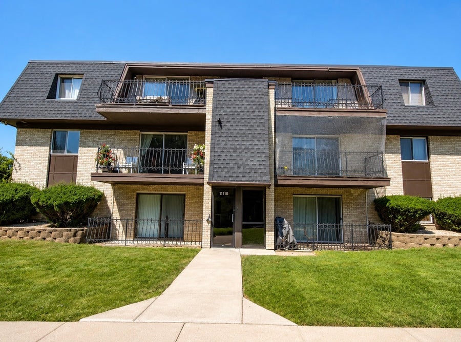 Property photo for 11103 S 84th Avenue, #2A, Palos Hills, IL