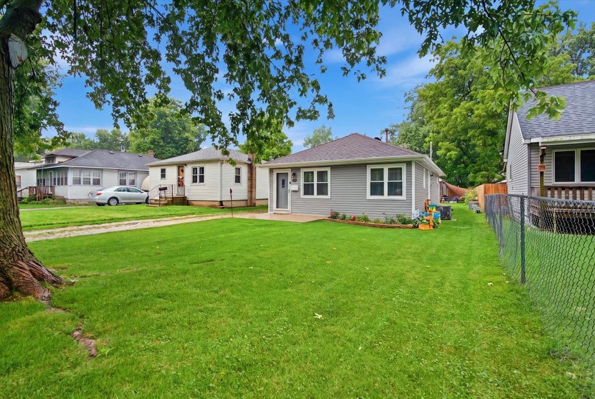 123 Independence Avenue, Joliet, IL 60433 123 Independence Avenue, Joliet, IL 60433
