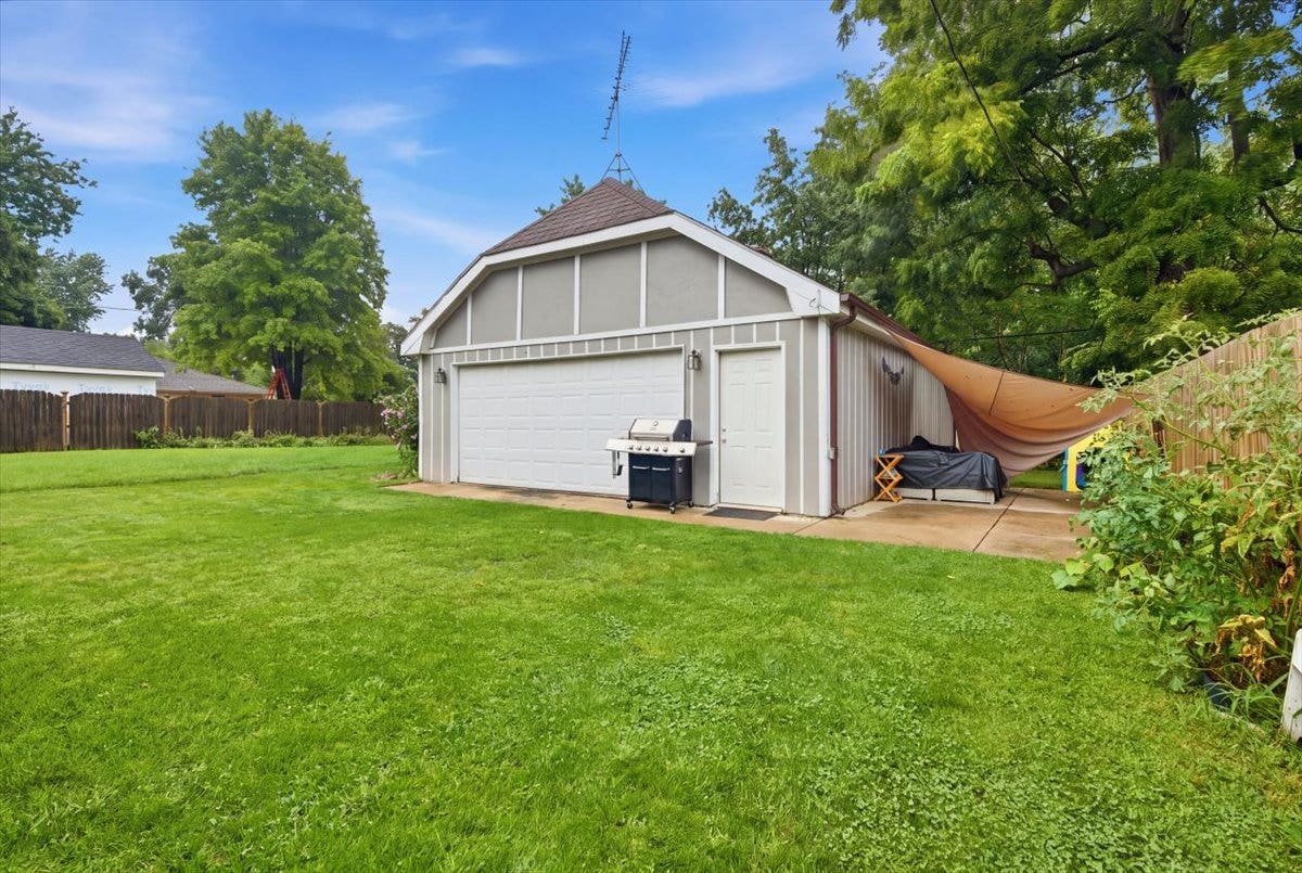 123 Independence Avenue, Joliet, IL 60433 123 Independence Avenue, Joliet, IL 60433