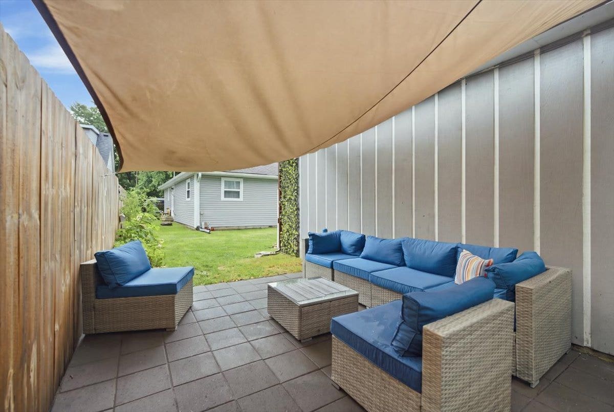 123 Independence Avenue, Joliet, IL 60433 123 Independence Avenue, Joliet, IL 60433