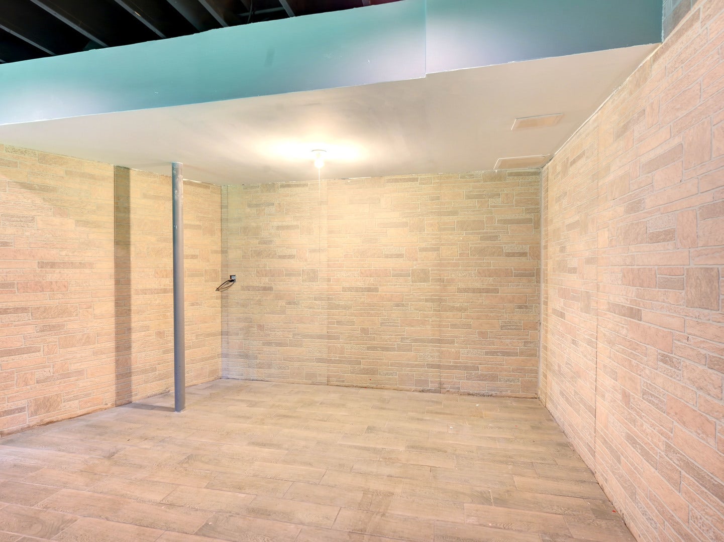 6 Forsythia Court, Bolingbrook, IL 60490 6 Forsythia Court, Bolingbrook, IL 60490