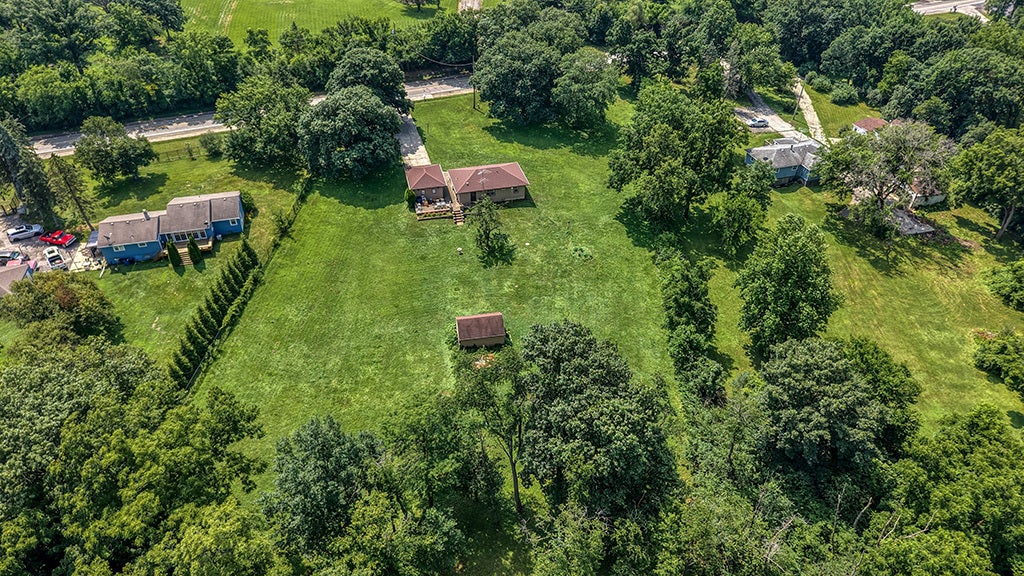 2115 MAPLE Road, Joliet, IL 60432 2115 MAPLE Road, Joliet, IL 60432