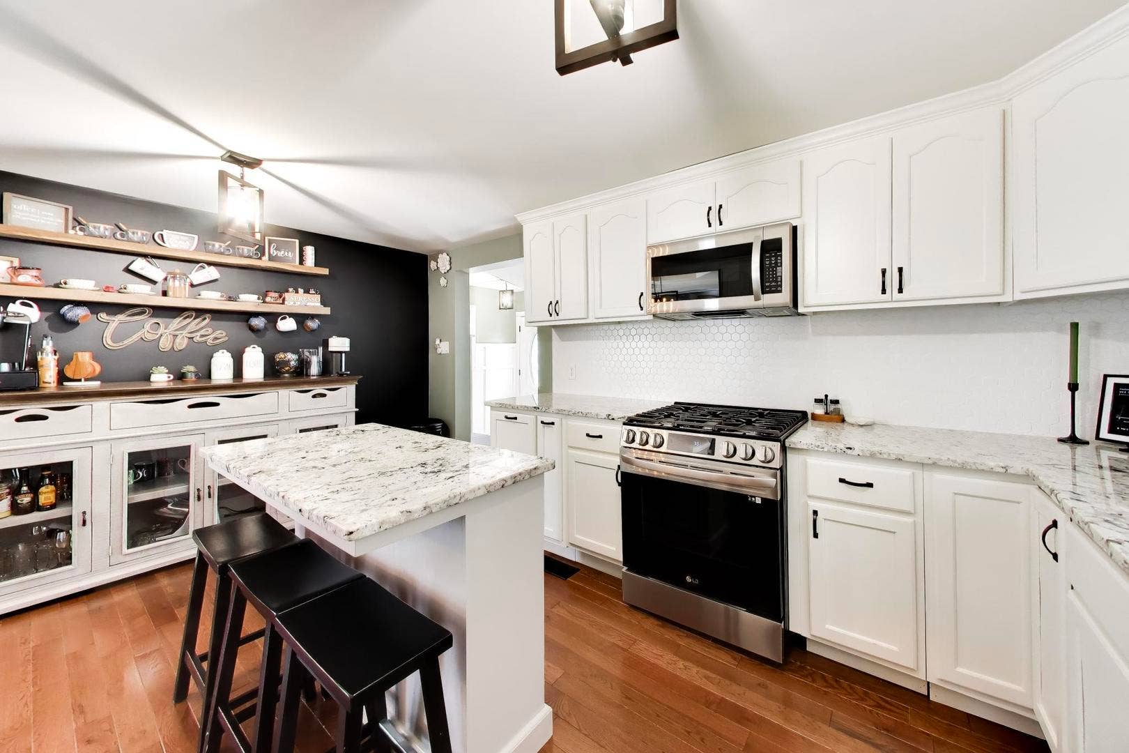 519 Garnsey Avenue, Joliet, IL 60432 519 Garnsey Avenue, Joliet, IL 60432
