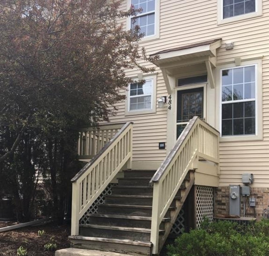 Property photo for 484 Littleton Trail, Elgin, IL