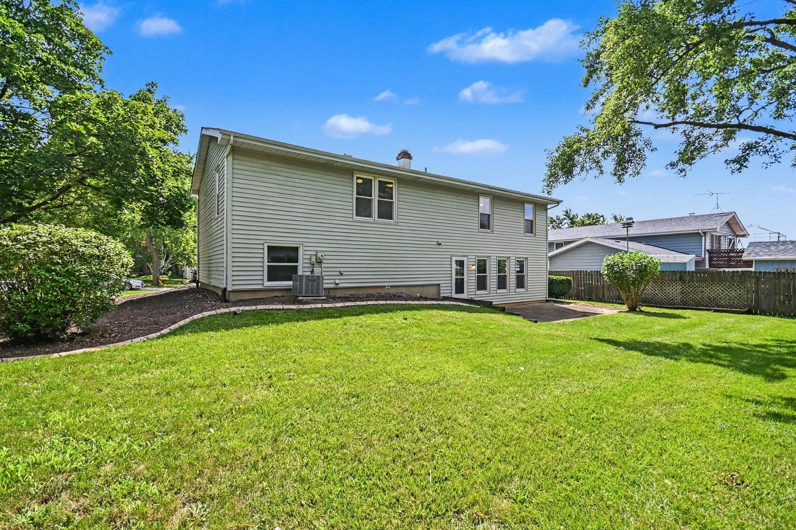 101 S Lancaster Drive, Bolingbrook, IL 60440 101 S Lancaster Drive, Bolingbrook, IL 60440