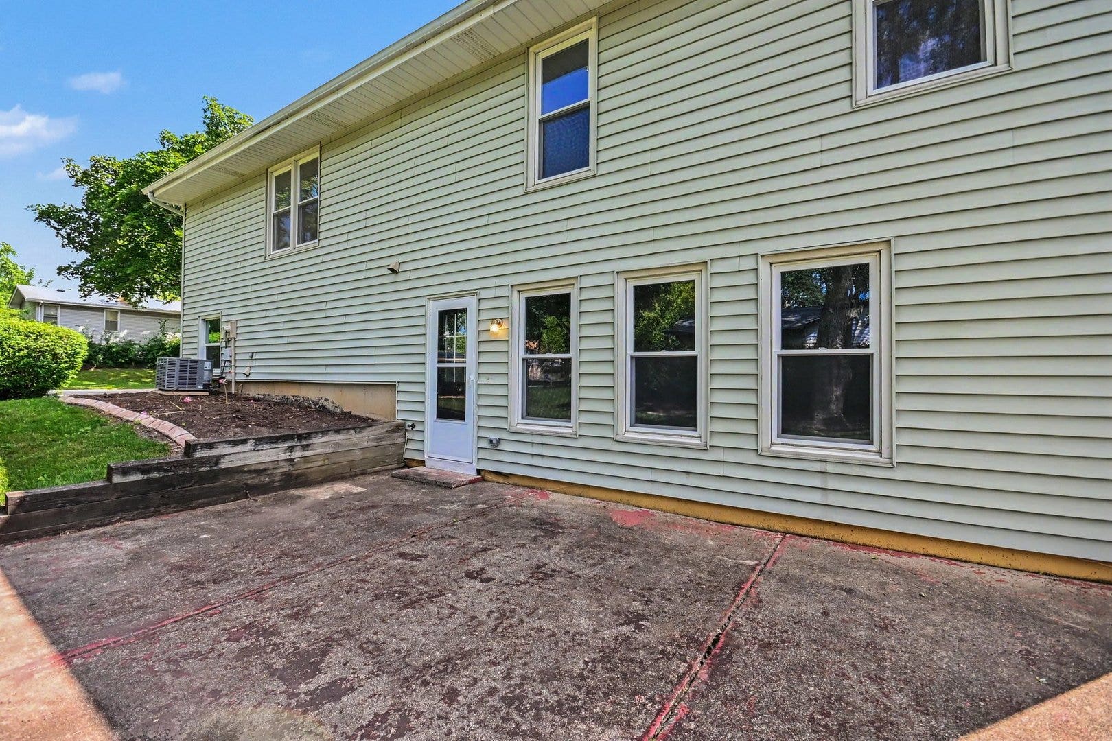 101 S Lancaster Drive, Bolingbrook, IL 60440 101 S Lancaster Drive, Bolingbrook, IL 60440