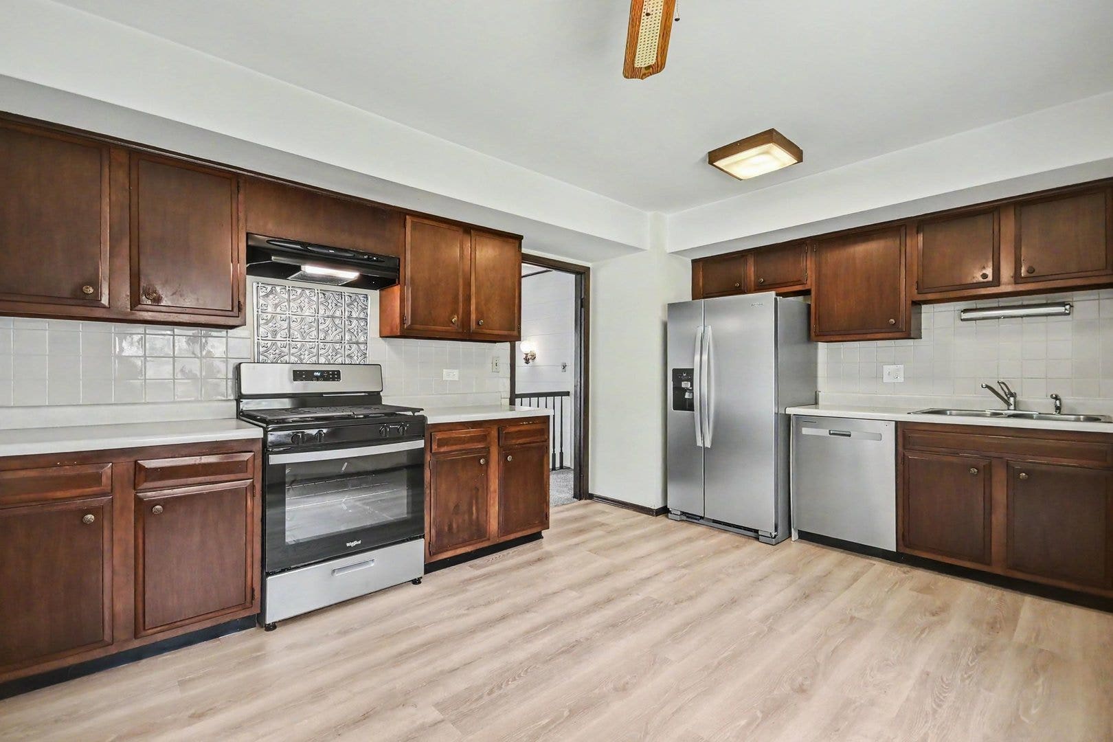 101 S Lancaster Drive, Bolingbrook, IL 60440 101 S Lancaster Drive, Bolingbrook, IL 60440