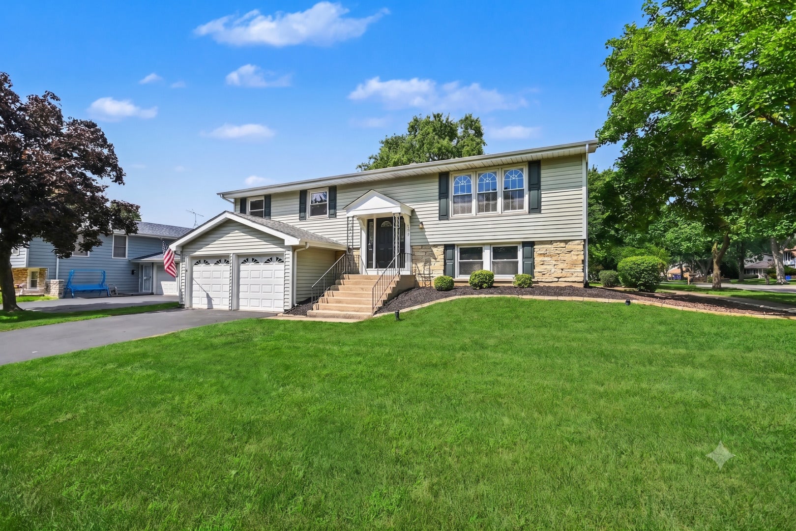 101 S Lancaster Drive, Bolingbrook, IL 60440 101 S Lancaster Drive, Bolingbrook, IL 60440