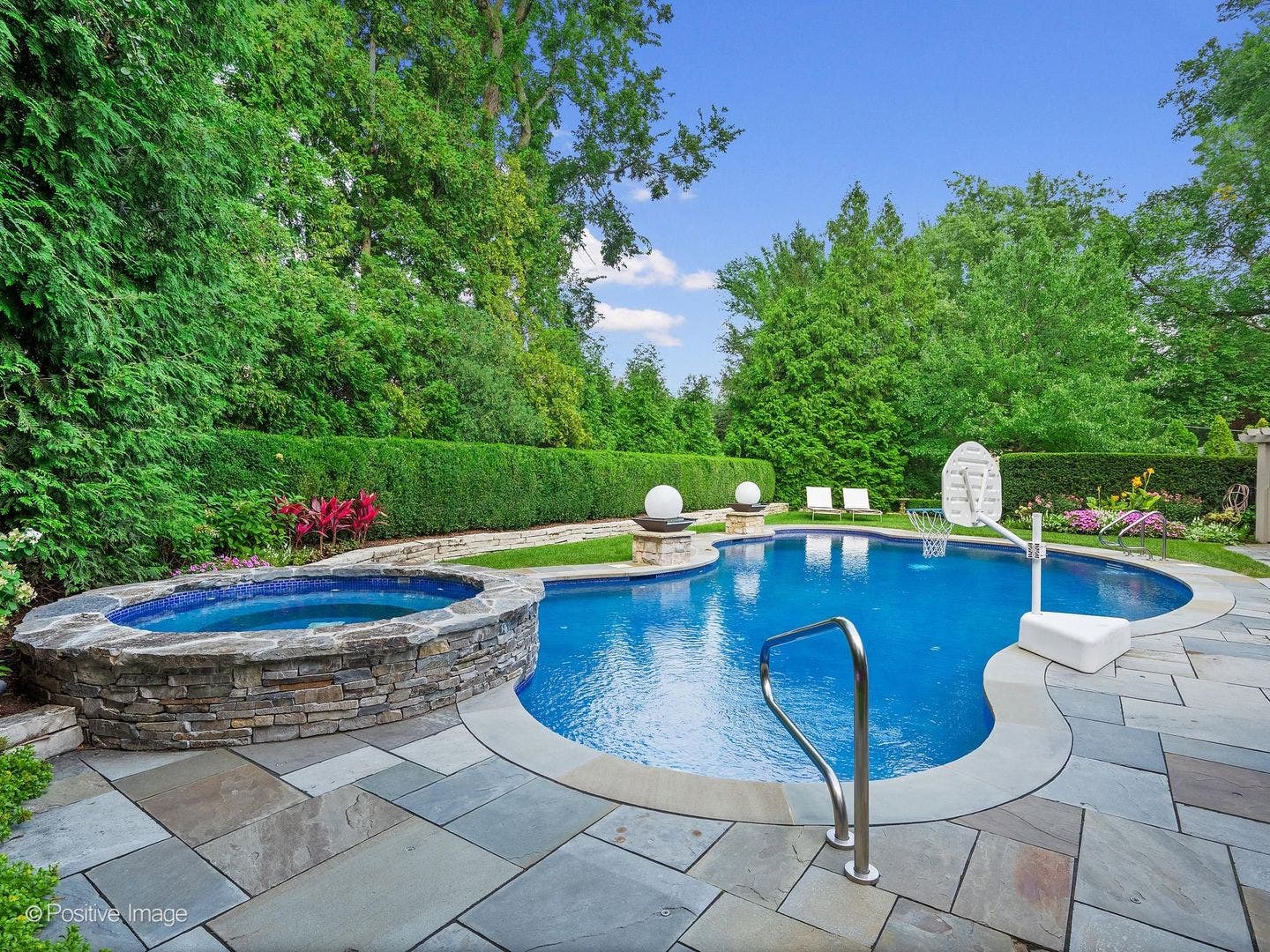 909 Cleveland Road, Hinsdale, IL 60521 909 Cleveland Road, Hinsdale, IL 60521