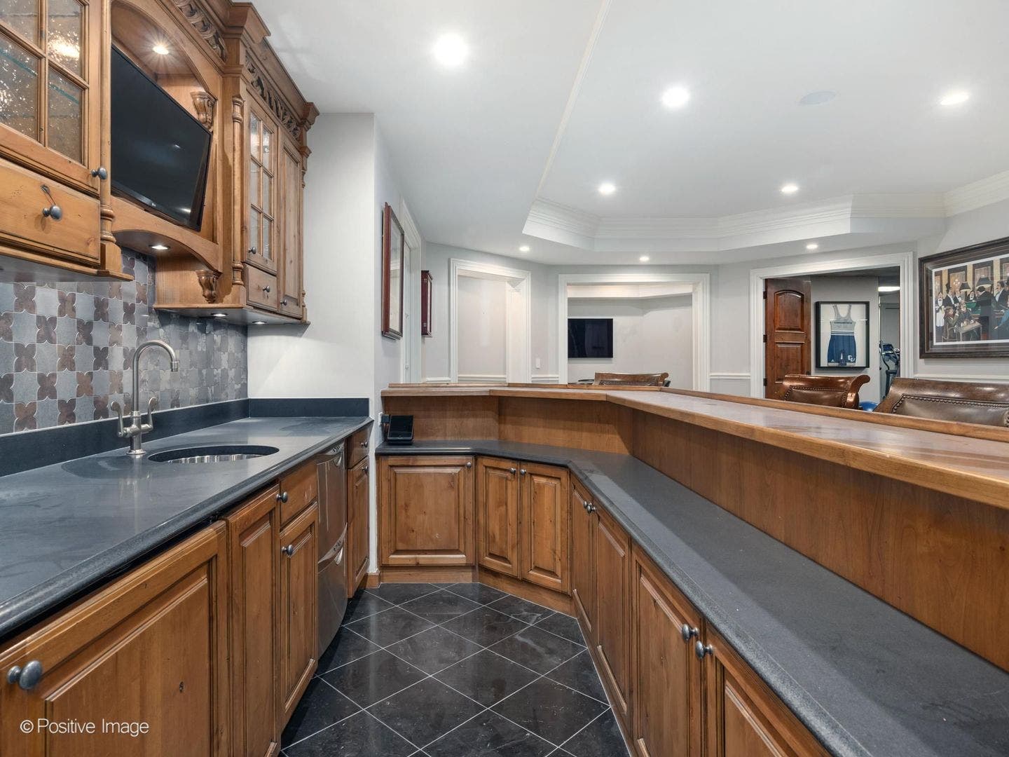 909 Cleveland Road, Hinsdale, IL 60521 909 Cleveland Road, Hinsdale, IL 60521