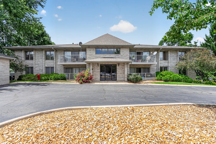 Property photo for 1011 Ashley Court S, #2D, Lockport, IL