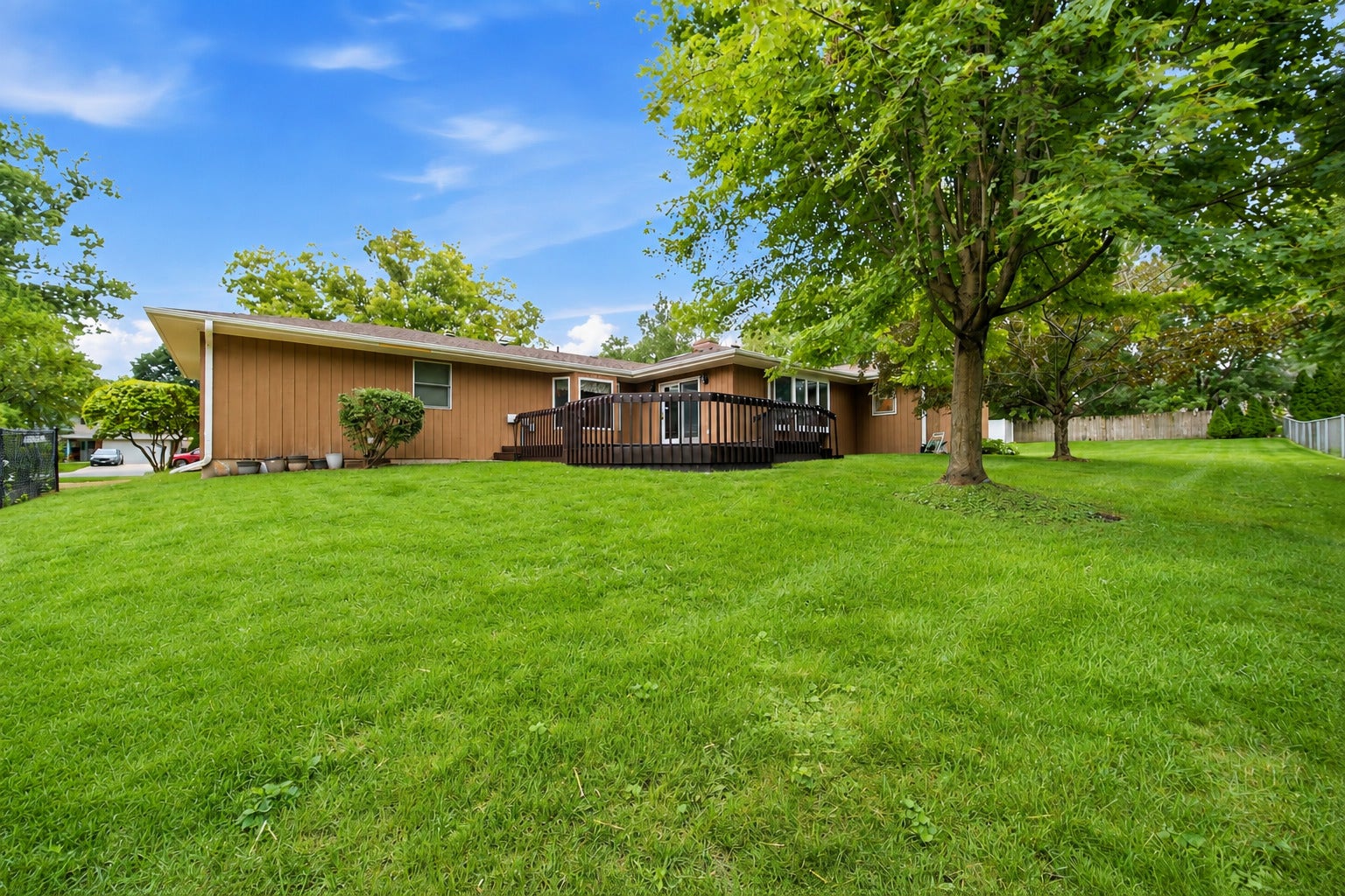 2141 Country Knoll Court, Elgin, IL 60123 2141 Country Knoll Court, Elgin, IL 60123