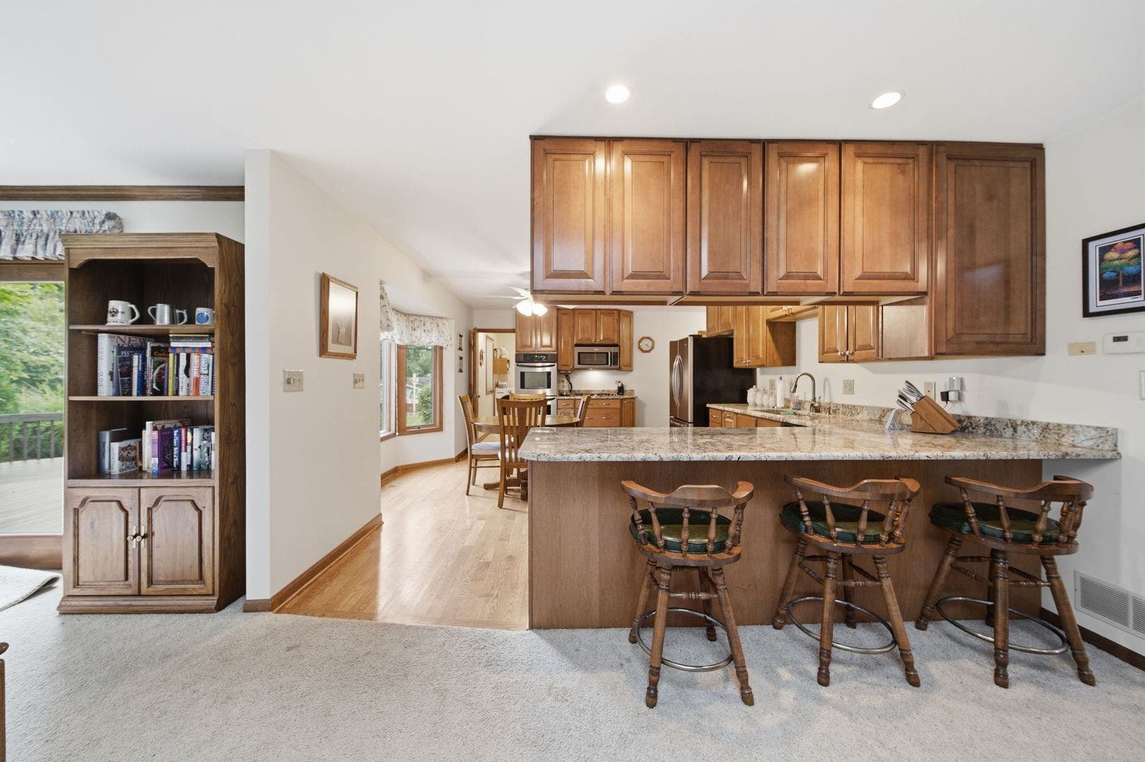 2141 Country Knoll Court, Elgin, IL 60123 2141 Country Knoll Court, Elgin, IL 60123
