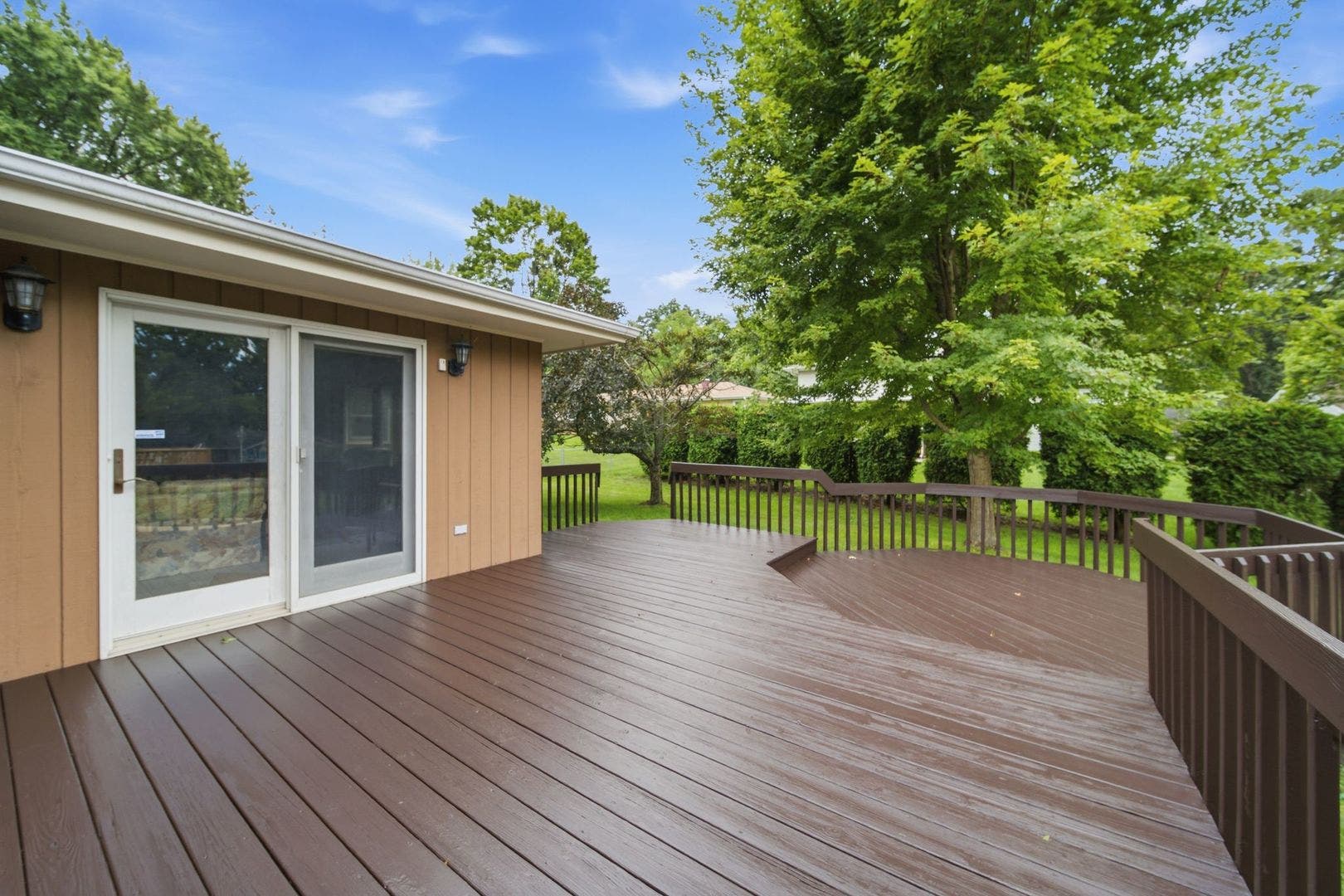 2141 Country Knoll Court, Elgin, IL 60123 2141 Country Knoll Court, Elgin, IL 60123