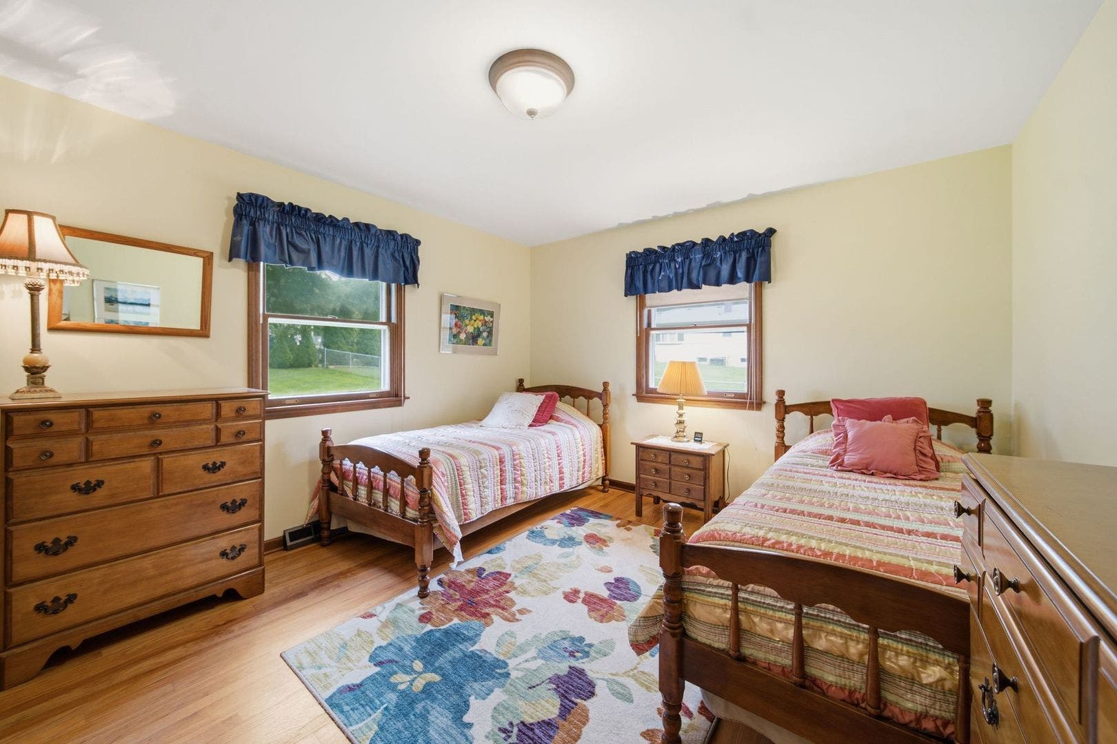 2141 Country Knoll Court, Elgin, IL 60123 2141 Country Knoll Court, Elgin, IL 60123