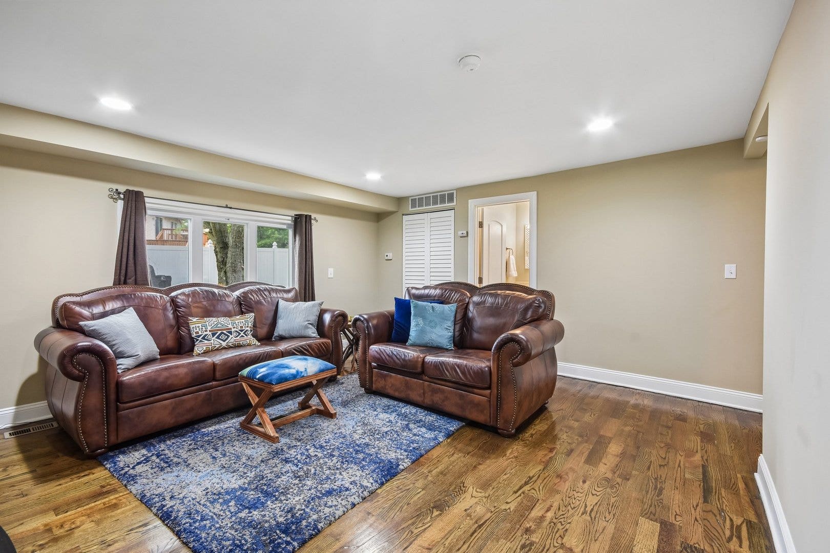 7 Derbyshire Court, Bolingbrook, IL 60440